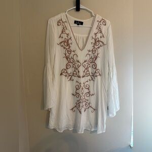 Lulu's White V-Neck Tunic with Taupe Embroidery